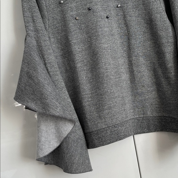 RACHEL ROY Gray Sweatshirt with Ruffle Sleeves and Pearl Accent, Size M - Picture 8 of 10
